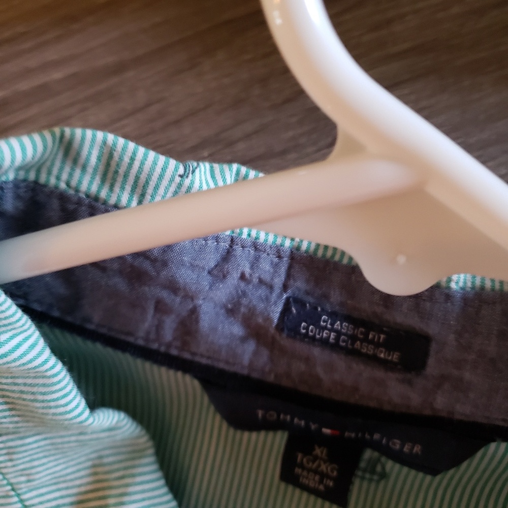 Tommy Hilfiger button up shirt - Picture 4 of 4